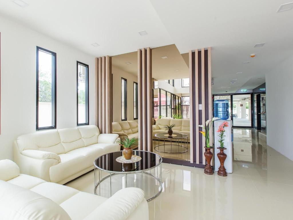 B2 Ubon Premier Hotel 乌汶 外观 照片